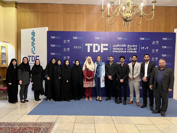 حضور گروه «پژوهشگران صلح» در اجلاس تخصصی «تحریم‌های یک‌جانبه و دسترسی به عدالت»